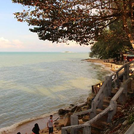 New Seaview Cozy Modern Beach House Tanjung Bungah  Eksteriør bilde