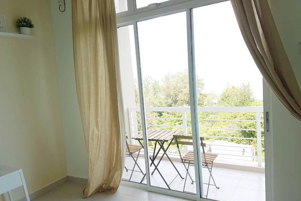 New Seaview Cozy Modern Beach House Tanjung Bungah  Eksteriør bilde