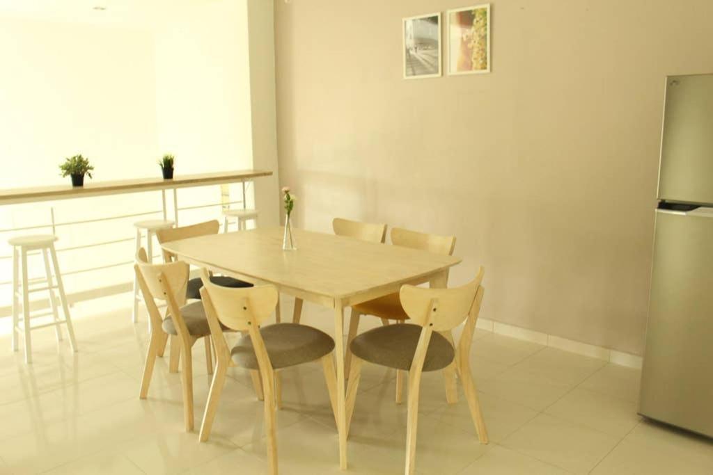 New Seaview Cozy Modern Beach House Tanjung Bungah  Eksteriør bilde