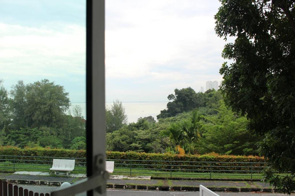 New Seaview Cozy Modern Beach House Tanjung Bungah  Eksteriør bilde