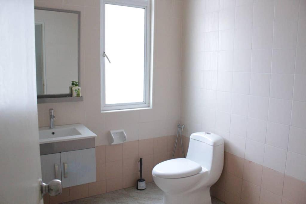 New Seaview Cozy Modern Beach House Tanjung Bungah  Eksteriør bilde